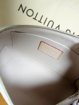 【未使用品】LOUIS VUITTON　ポーチ　ダミエアズール_画像6