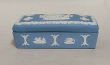 WEDG WOOD　ウェッジウッド 　ジャスパー 　ペール ブルー　蓋付 小物入れ　長方形_画像2