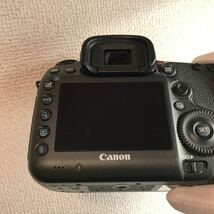 Canon EOS 5DsR 一眼レフ カメラ キャノン 本体のみ ジャンク 1円スタート_画像4