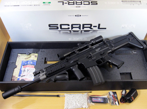 東京マルイ 次世代電動ガン SCAR-L スナイパー仕様 ライフルスコープ フォアグリップ サイレンサー 新品バッテリー 充電器 等 おまけ多数