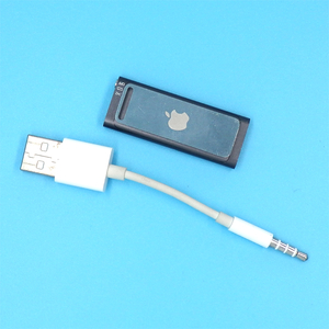 小型軽量　動作良好　apple ipod shuffle 3世代　4GB　