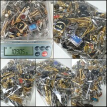 メッキ　シルバー　フェイクパール　ネックレス　タイピン　カフス　等　アクセサリー　約4.9kg　まとめて　大量　_画像5