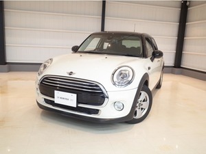 Mini CooperD 5 door ペッパーPKG　衝突軽減B　ACC　後期　Navigation