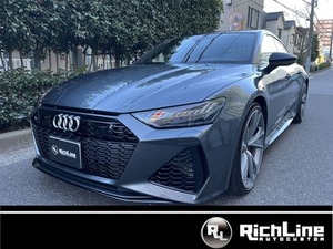 RS7スポーツバック エアサスペンション装着車 4WD