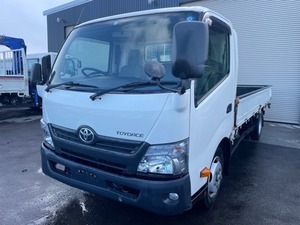 トヨエース 2t積ワイドロング平ボディ　5MT FR車　フル装備