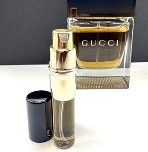 ★グッチ香水・GUCCI Pour Homme I EDT. ★3.5ml入 Spray 1本のみ出品です。※画像後方のフルボトルは今回の出品ではございません。