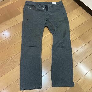 DIESELパンツ デニム ジーンズ　グレー w30L30