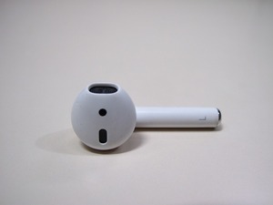 Apple純正 AirPods 第2世代 MV7N2J/A 左 イヤホン 左耳のみ　A2031　[L]