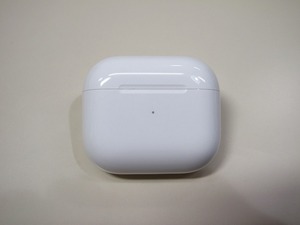 Apple純正 AirPods (第3世代 MagSafe 充電ケース) A2566 MME73J/A エアーポッズ 充電ケースのみの出品です。