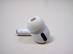 Apple純正 AirPods Pro 第1世代 エアーポッズ プロ MWP22J/A　 右 イヤホン 右耳のみ　A2083　[R]