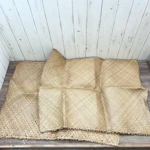 C37^ Kyoto old house old Japanese-style house 2 pieces set approximately 100×80cm. seat rug mat rug .. net fee / old ../ old tool / tradition industrial arts / bamboo? industrial arts / natural material / that time thing 