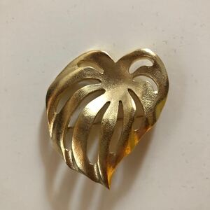 TRIFARI Leaf pin ブローチ 