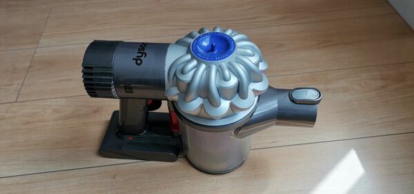 dyson ダイソン サイクロン掃除機 DC61