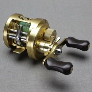 【その他】SHIMANO（シマノ）　01　CALCUTTA CONQUEST カルカッタ コンクエスト 101 レフト ベイトリール　中古品