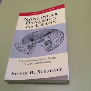 Nonlinear Dynamics And Chaos: With Applications To Physics, Biology, Chemistry, And Engineering (Studies in Nonlinearity)　英語版