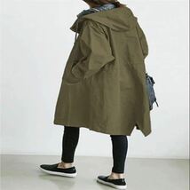 カーキ　ロングコート　春　コート ３Ｌ　 大きいサイズ　フード付き　韓国_画像2