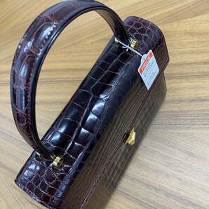 本物クロコダイル ハンドバック 長期在庫展示品 未使用 貴重品 ＪＲＡ日本製品 エンジ（赤系）の画像4