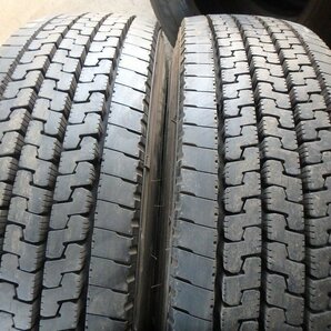 C561-5 新車外し 2023年製 送料無料【225/80R17.5 123/122】ヨコハマ ZEN702 ミックスタイヤ 6本 約9分山の画像2