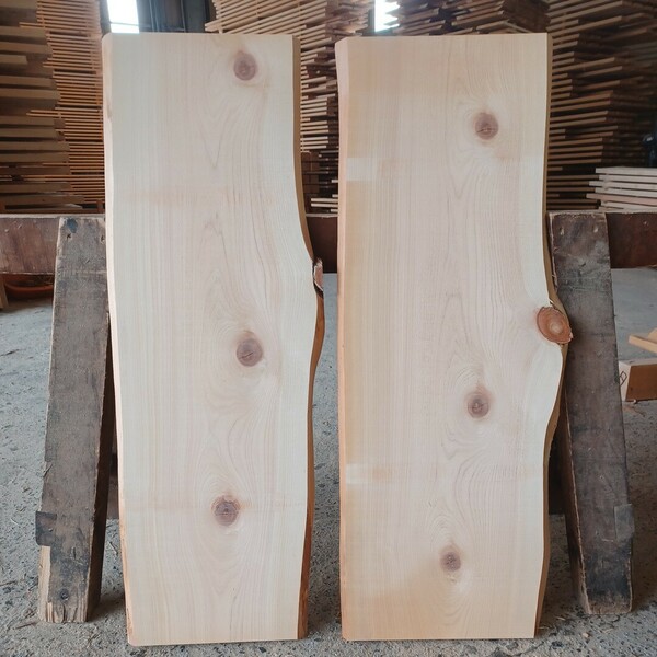 C-1670 　国産ひのき　耳付節板　2枚セット　テーブル　棚板　看板　一枚板　無垢材　桧　檜　DIY