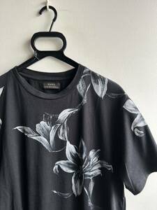 【美品】ZARA カットソー 半袖 Tシャツ メンズ L ブラック 黒 大花柄 ポルトガル製 ザラ