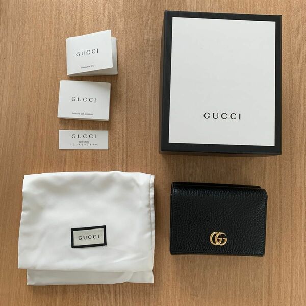 グッチ GUCCI レザー　GGマーモント　折り財布　ブラック