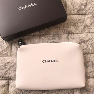 シャネル Chanel レベージュセット ポーチ 新品、未使用 ホワイト