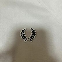 せ1390 FRED PERRY フレッドペリー 90's ビンテージ トラックジャケット トラックトップ ジャージ M ロゴ刺繍 グレージュ系 ポルトガル製_画像3