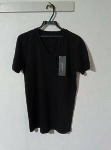 未使用品　1piu1uguale3 Vネック Tシャツ　6 XL ブラック