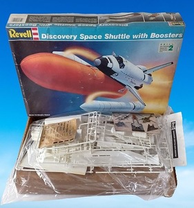 激安処分！1/144 ディスカバリー スペースシャトル with ブースターズ 1980年代　希少品モデル　Revell made in USA