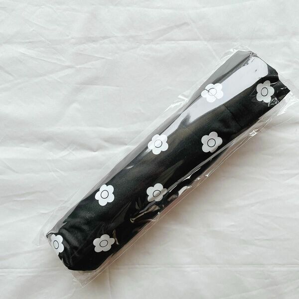 MARY QUANT ｰマリークワントｰ 折りたたみ傘 黒 花柄 