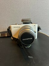 ☆OLYMPUS オリンパス E-PM2 レンズキット ミラーレス一眼カメラ _画像2