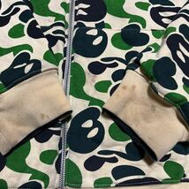 A BATHING APE BAPE KAWS BABY MILO CAMO 迷彩　Hoodie パーカー　スウェット　s リバーシブル　shark STA sk8 ベビーマイロ_画像3