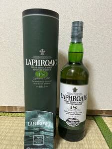 LAPHROAIG 　ラフロイグ　18年　旧ラベル　700ml　48％　ケース付き