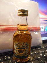 シーバスリーガル　ミズナラ　Chivas　Regal 　　Mizunara mini ボトル ５０ml 未開封 ミニチュア_画像2