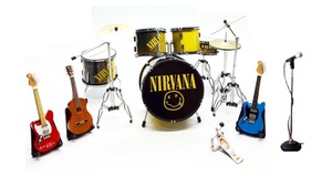 19ミニチュアドラムギター+マイク+ベースセット10ｃｍ　ミニ楽器