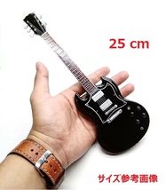 キスKiss 25 cmミニチュアベース＋ギター黒3本セット。ミニ楽器_画像10