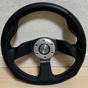 【正規品】MOMO(モモ) ステアリング コマンド2R 32パイ