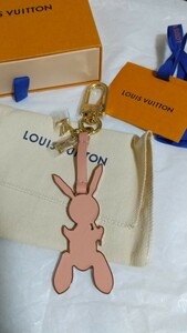 [ used ] Louis Vuitton /.../ rabbit / key holder / box / cloth sack 