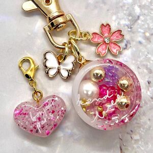 桜キーホルダー　桜アクセサリー　スマホキーホルダー（Ｂ）シャカシャカキーホルダー　シェイカーキーホルダー　ハンドメイド