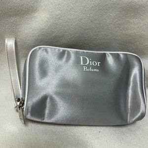 Dior ディオール　parfumes ノベルティ　ポーチ　シルバー　コスメポーチ