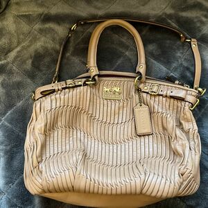 【値下げしました】コーチ COACH ハンドバッグ ショルダーバッグ レザー 2wayバッグ バッグ