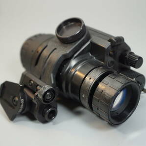 PVS-14 AN/PVS-14 OMNI8 オムニ８ 新品 (Trijicon Leupold PVS PSQ ATPIAL ptw トレポン peq15 wilcox surefire )の画像1