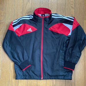 adidas ウインドブレーカー　140センチ