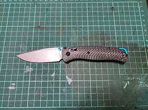 Benchmade ミニ 533-3 ナイフ 。ベンチメイド 登山 釣り キャンプ ブッシュクラフト クマ対策 護身用 狩猟 鹿狩 猪狩 熊狩 クマ_画像3