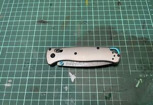 Benchmade 535 チタン ナイフ 。ベンチメイド 登山 釣り キャンプ ブッシュクラフト クマ対策 護身用 狩猟 鹿狩 猪狩 熊狩 クマ