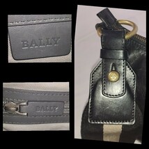 1円～【美品 定番】BALLY バリー ショルダーバッグ サコッシュ トレスポ メンズ レザー 本革 黒 ブラック 肩掛け ゴールド金具 軽量_画像10