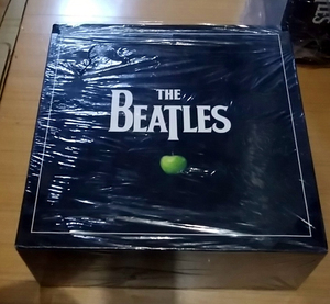 THE BEATLES/ キャピトル盤 The Beatles in Stereo Vinyl Box 16LP (14作品)