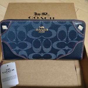 COACH 長財布 ラウンドファスナーデニム