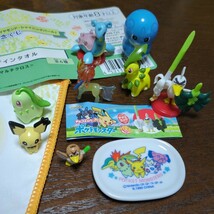 ☆ ポケモン　グッズ　ミニフィギュア　マルチクロス　チョコエッグ　豆皿　ミニチュア　ラプラス　ベイリーフ　ピチュー　ケルディオ_画像1