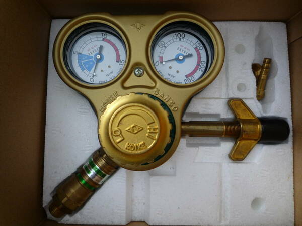 ガス圧調整器　未使用　酸素　セフティゴールドSG-1A　酸素用　逆火防止付き